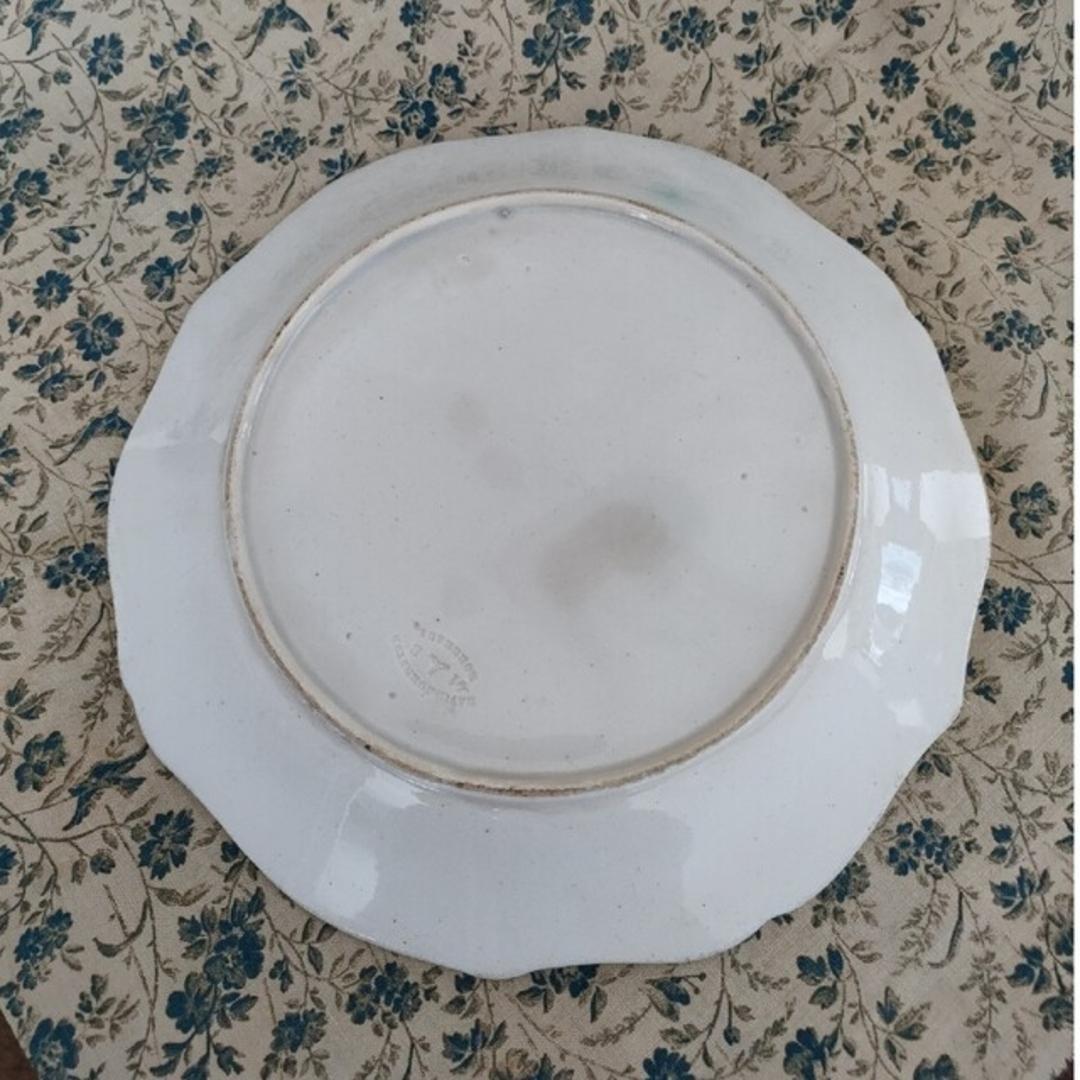 ボルドー窯のレリーフ皿