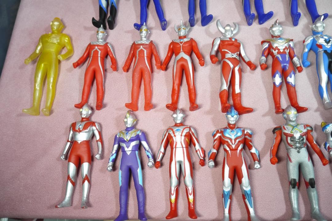 ウルトラヒーローシリーズ800サイズ　500サイズ　ソフビ51体