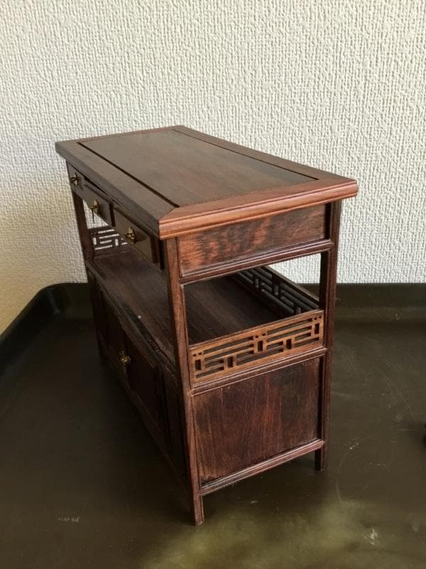 紅酸枝唐木★驚異的な繊細彫り　芸術的なミニキャビネット★