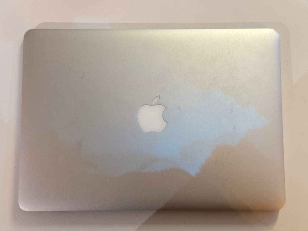 MacBook Air 2017 13インチ / 256GB / 8GB