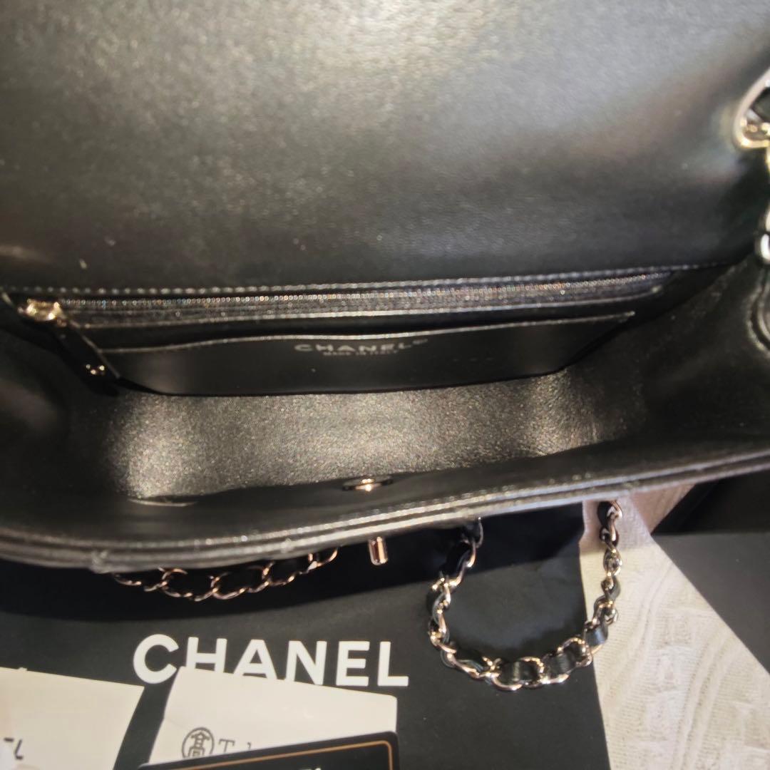 ブラック キルティング ショルダーバッグ