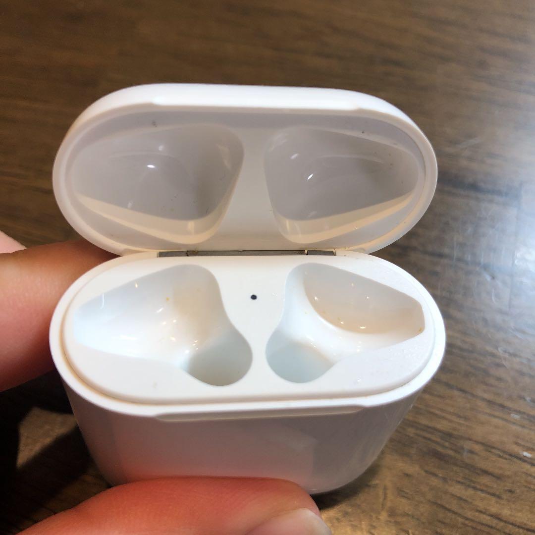 Apple AirPods 充電ケースのみ