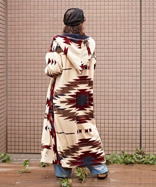 チャイハネ　NOMADY ノマディ着るブランケット ロングガウン　ベージュ