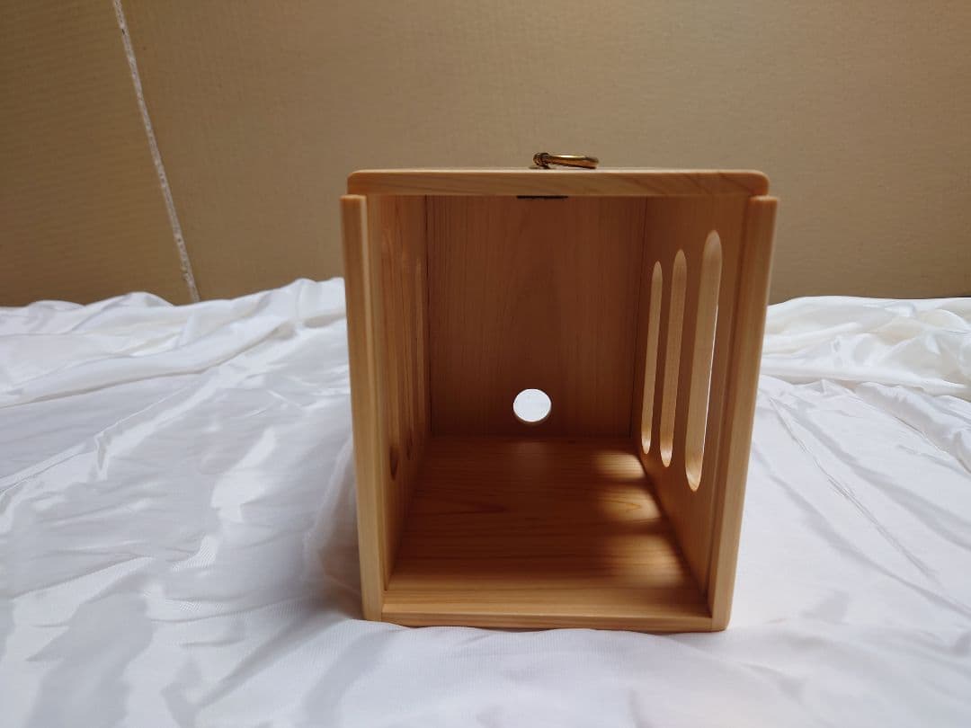 干支の押絵が付いた 伝統的遊山箱