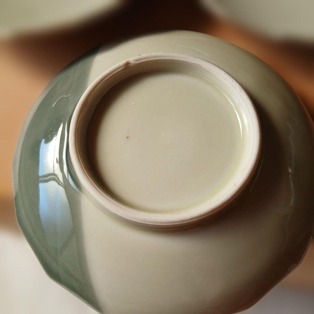 八角形の波模様皿 130枚セット