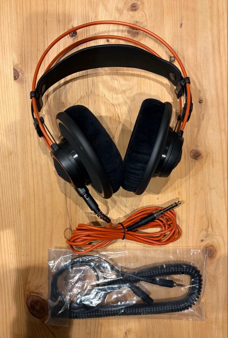 ［AKG（アーカーゲー）］k712 pro-y3