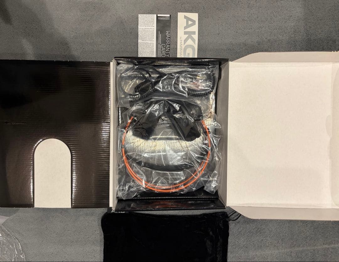 ［AKG（アーカーゲー）］k712 pro-y3