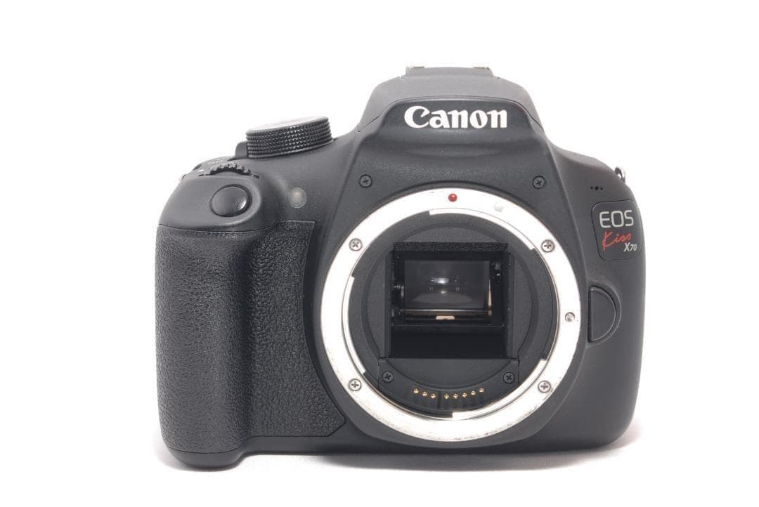 ⭐️簡単操作で安心⭐️Canon Kiss X70 キャノン　デジタル一眼