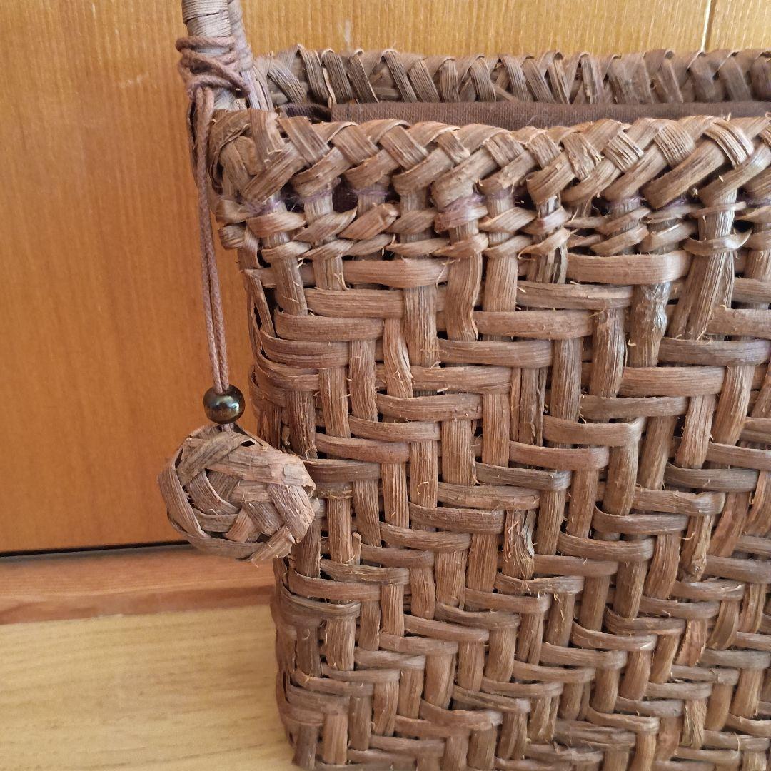 天然素材 山ぶどう蔓かごバッグ 編み込みデザイン　ショルダー付き