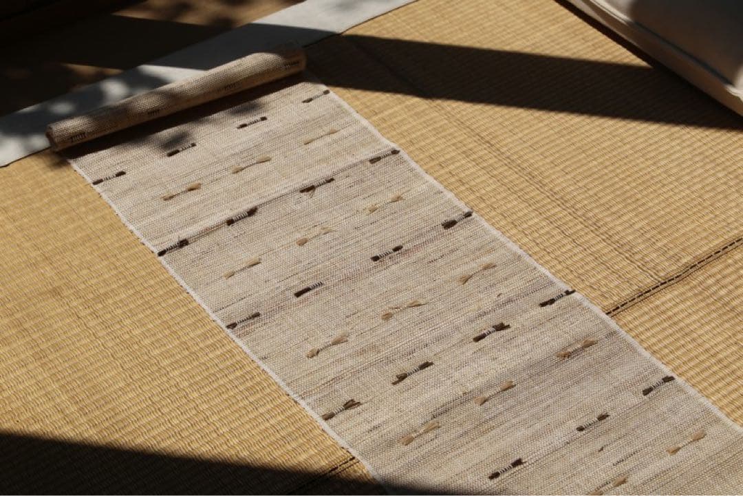 ランチョンマット ベージュとダークブルー