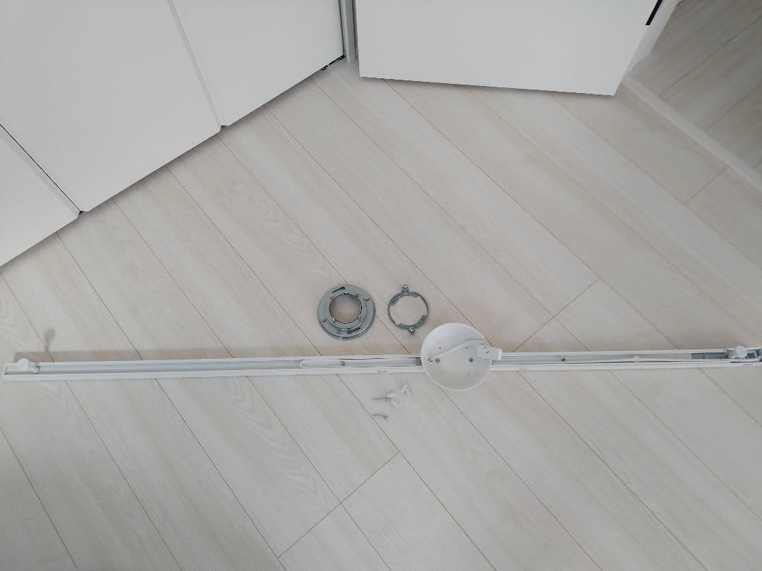 オーデリック　配線ダクトレール 簡易取付型レール　スライド可能