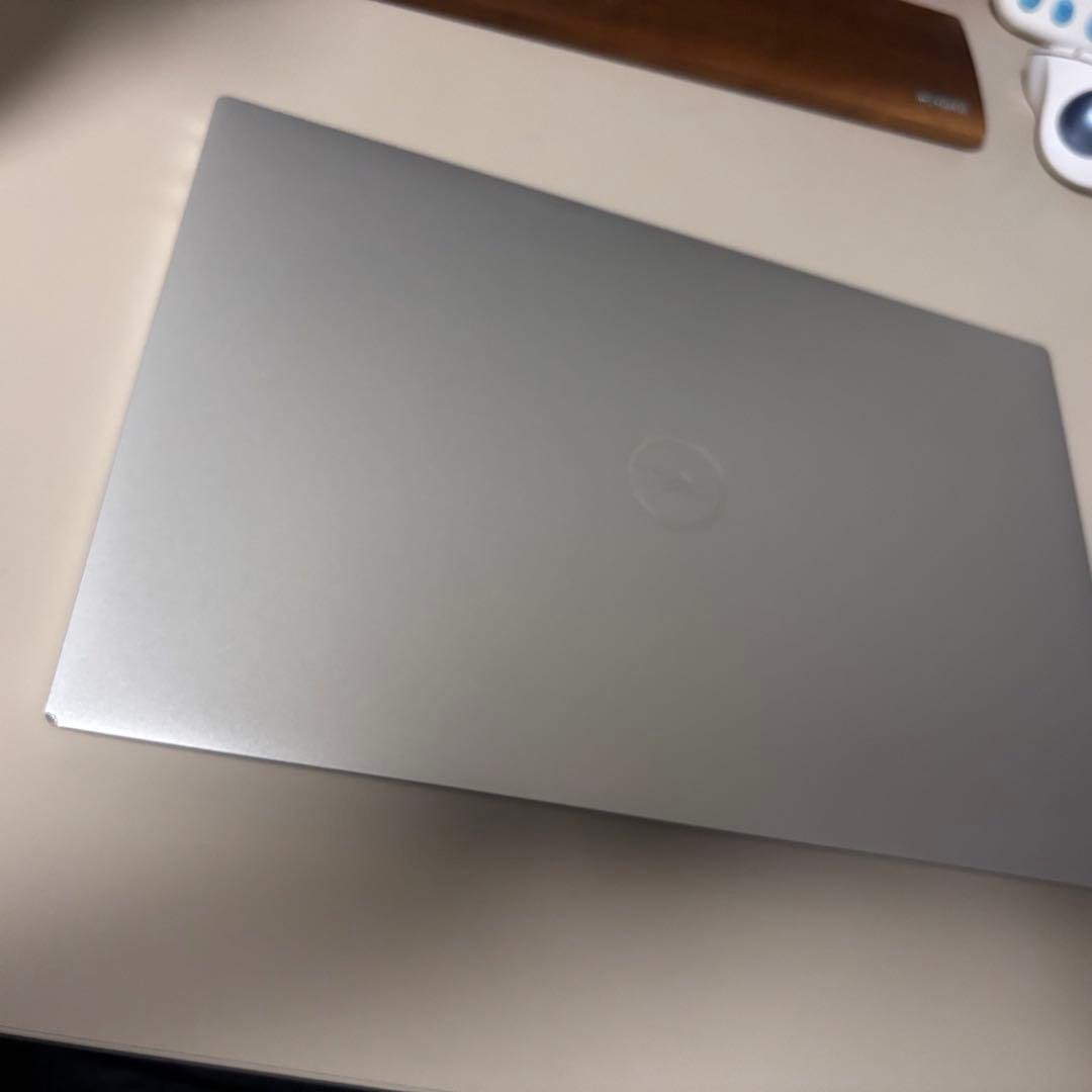 Windowsノート本体 DELL XPS15 9500