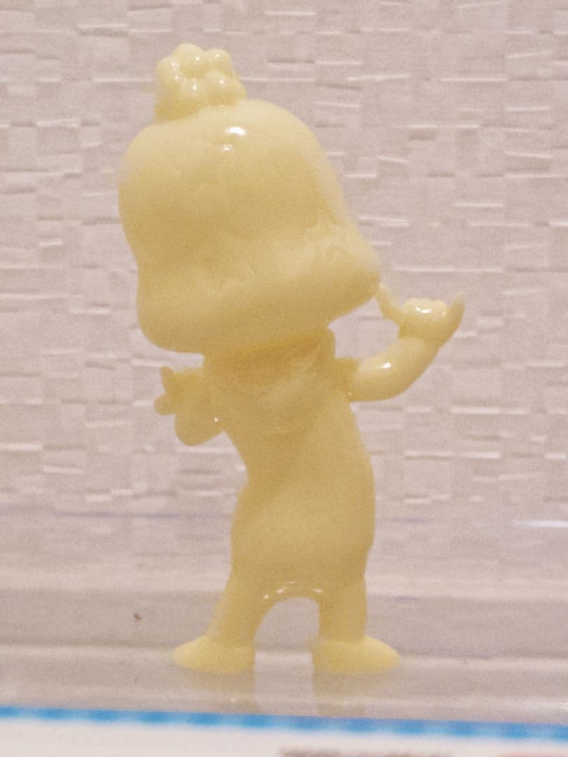 ベビースターラーメン 蓄光ソフビフィギュア おやつカンパニー