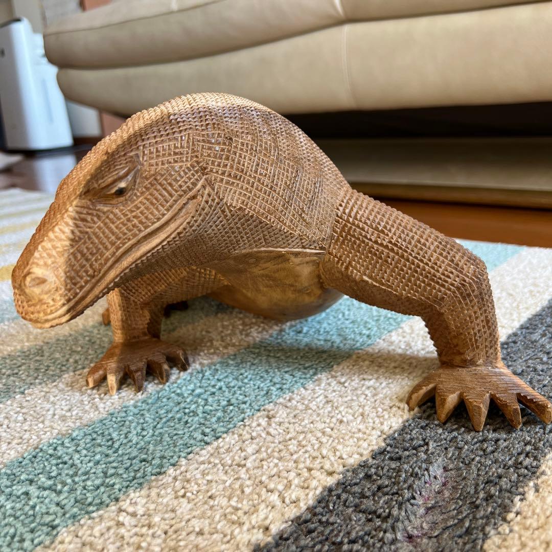 値下げしました☆バリ島の木のトカゲ