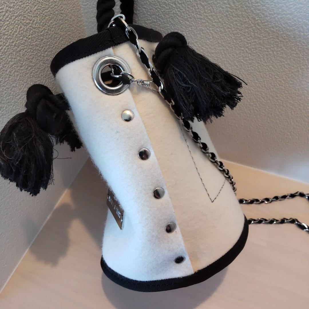 新品　MOUNTAIN　DA CHERRY フェルトチェーンバッグ