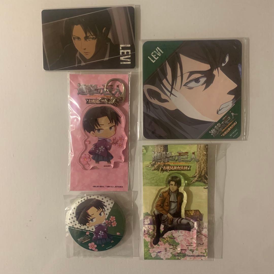 【激レア】進撃の巨人 お花見調査兵団 リヴァイ アクリルスタンド まとめ売り