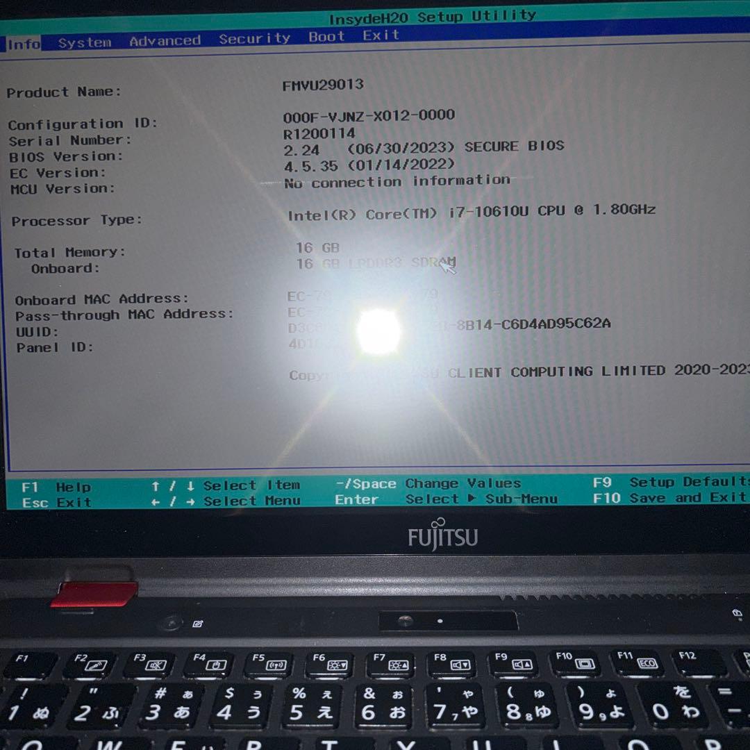 Fujitsu ノートPC Core i7-10610U 16GB