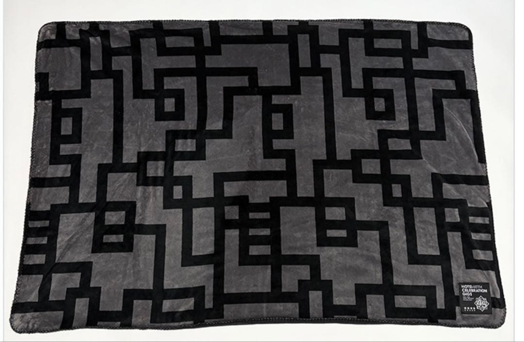 布袋寅泰　ライブグッズ　45th リバーシブル フリース・ブランケット