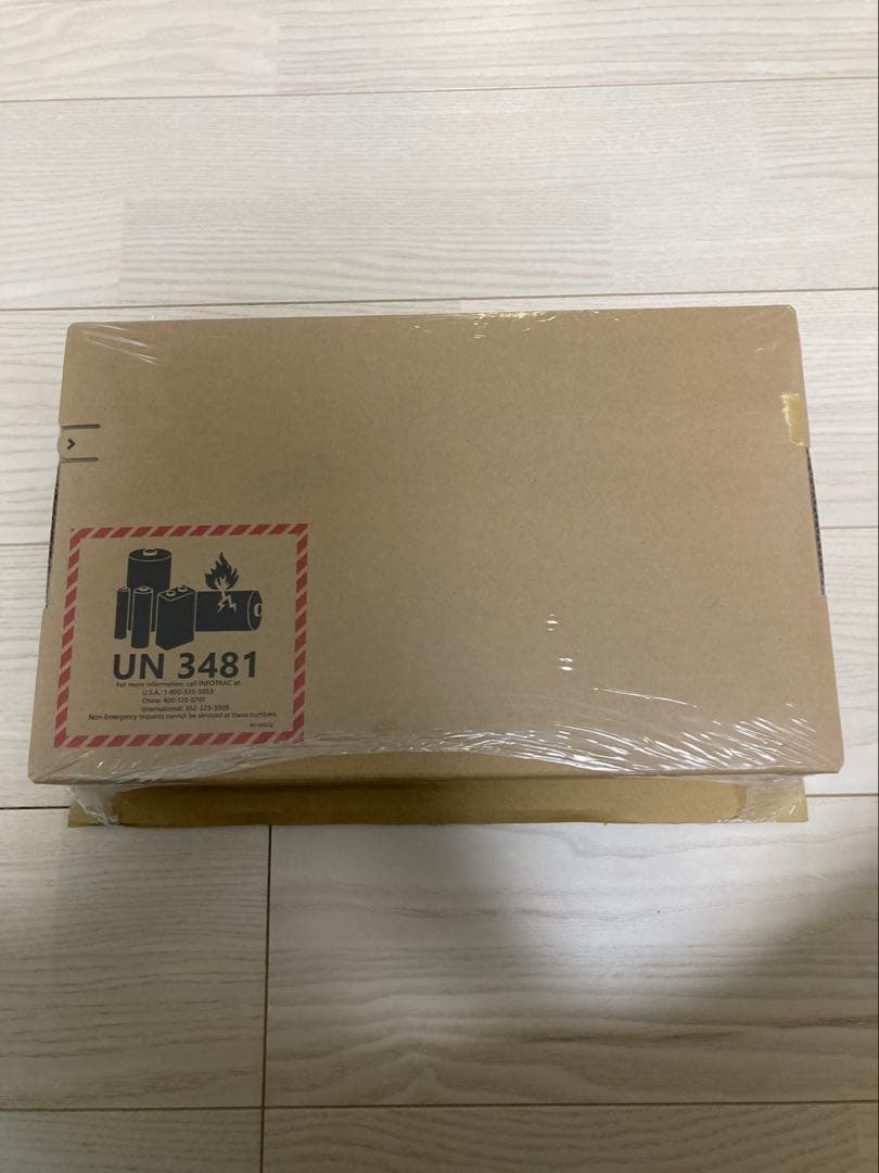 Microsoft EP2-36993 Surface プラチナ新品未開封品