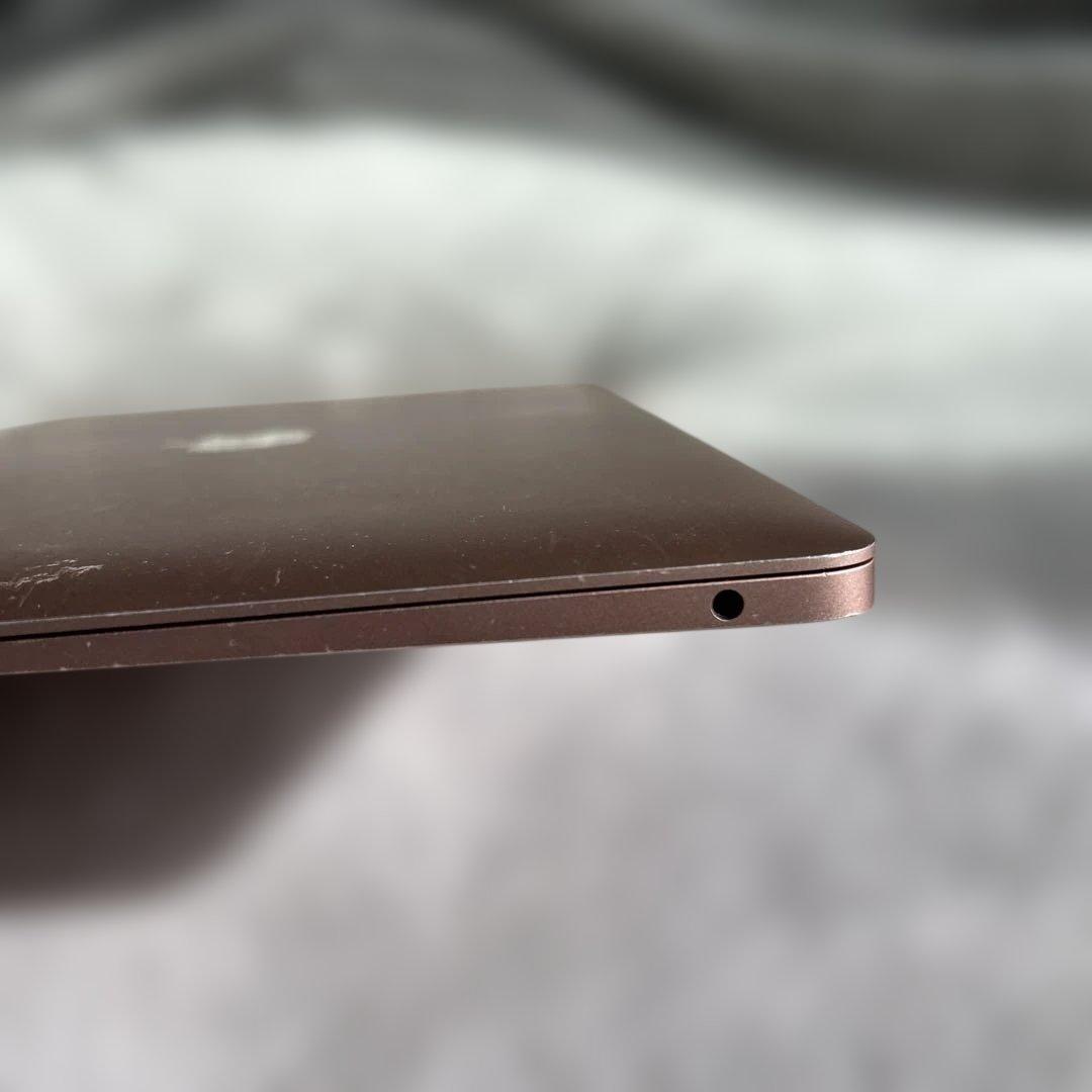 MacBook Air (Retina, 13-inch, 2018) 本体