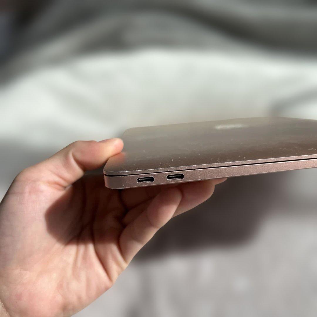 MacBook Air (Retina, 13-inch, 2018) 本体