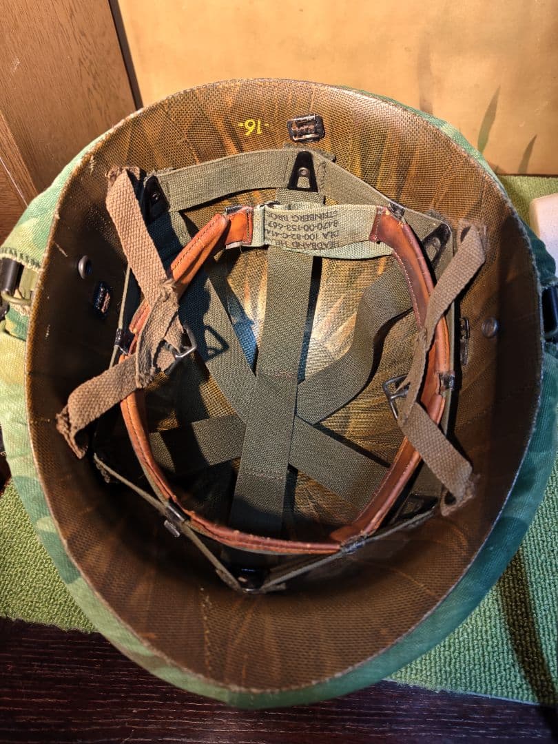 米軍実物　ベトナム戦争 M1ヘルメット　ミッチェルパターン　空挺型M1Cライナー