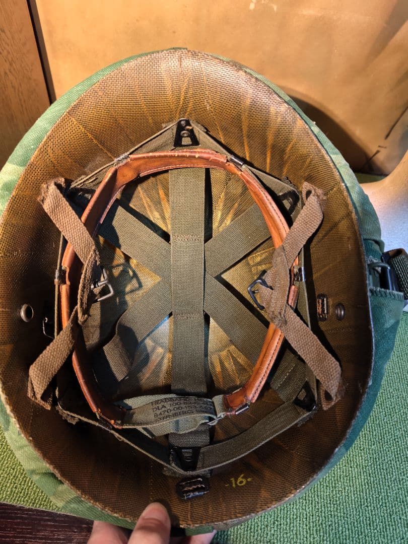 米軍実物　ベトナム戦争 M1ヘルメット　ミッチェルパターン　空挺型M1Cライナー