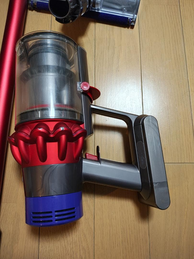 ダイソン★掃除機★V10★ＳV12★純正バッテリー新品と大差なし★スタンド付き