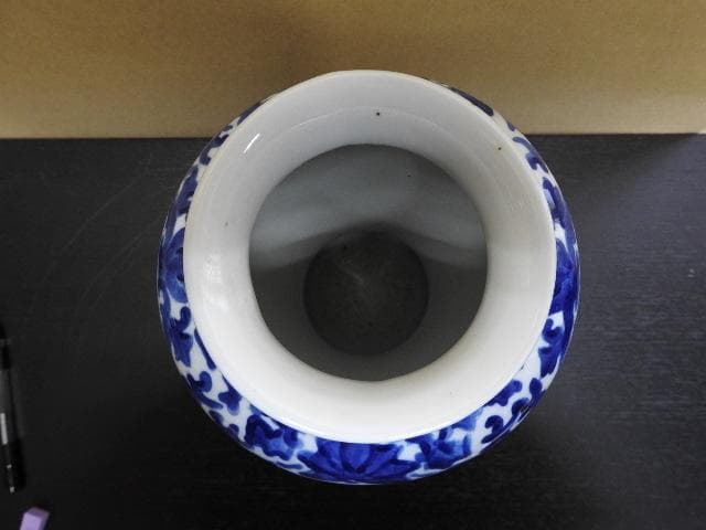 清朝？染付壺　MA285