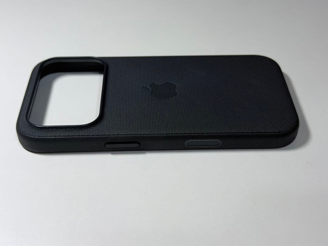 Apple純正品iPhone 17 Pro テックウーブンケース ブラック