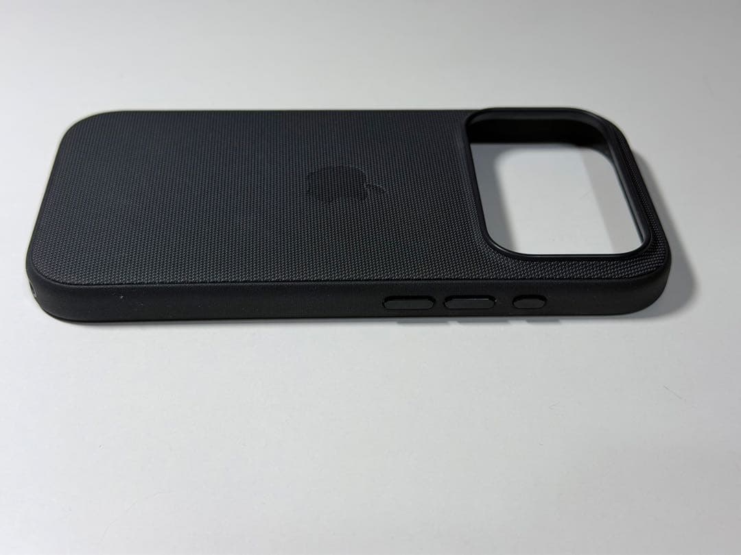 Apple純正品iPhone 17 Pro テックウーブンケース ブラック