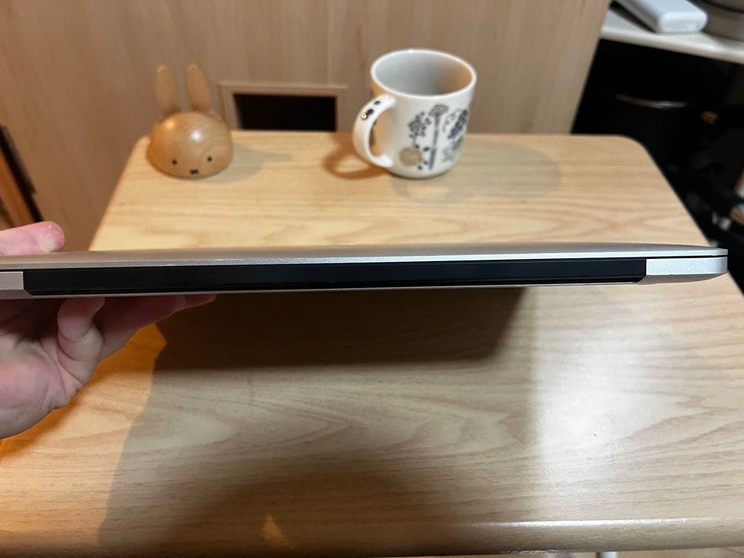 Apple MacBook シルバー 本体 充電器つき