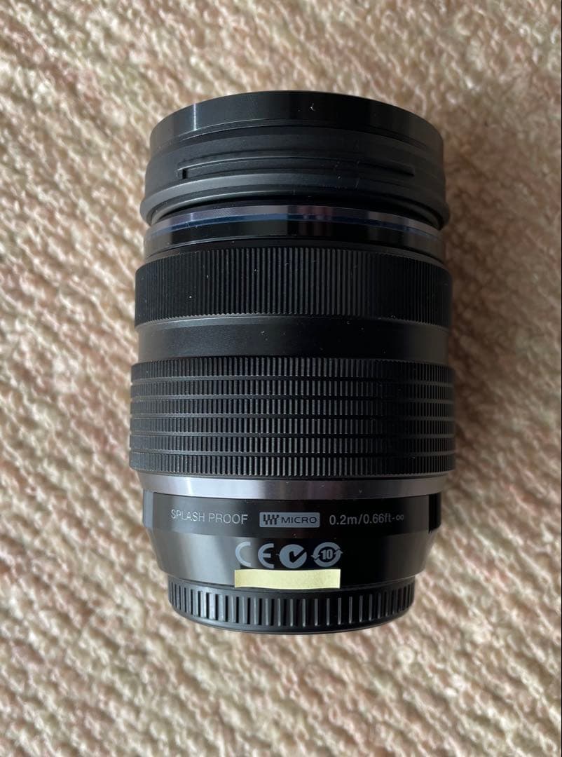 OLYMPUS M.ZUIKO 12-40mm f/2.8 PRO フィルタ付き