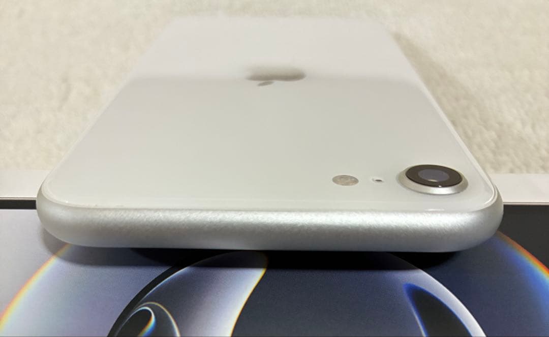 iPhoneSE2 128GB ホワイト 美品