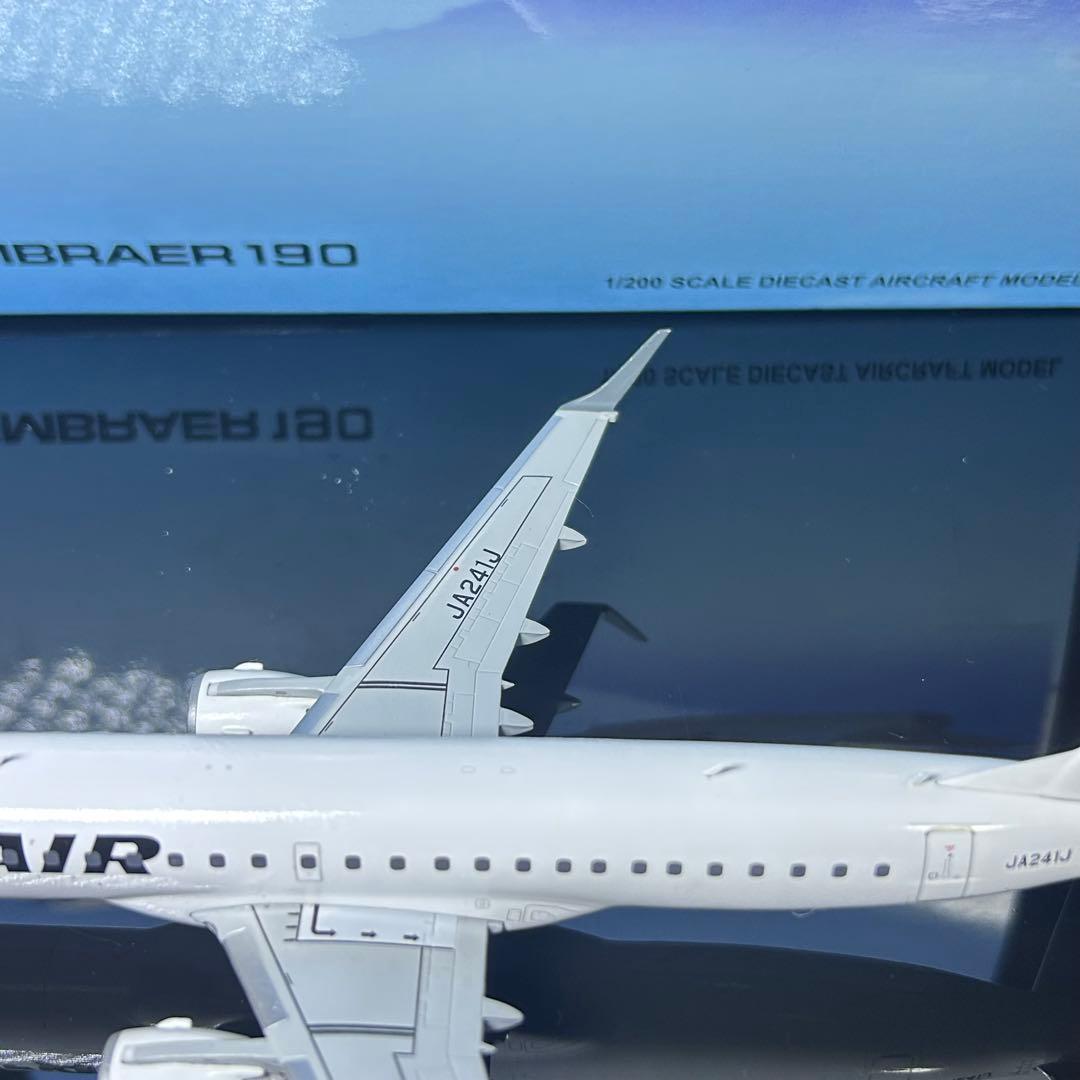 Jcwings J-AIR E190 JA241J 1/200 日本航空