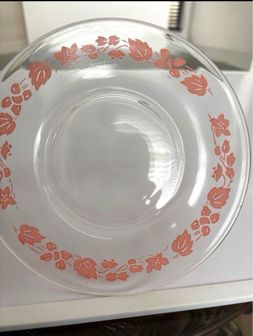 ヘーゼルアトラス　ピンクアイビー　デザートカップとプレートのセット