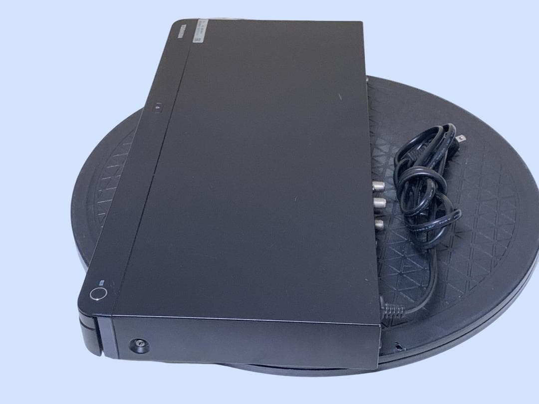 M9779 東芝 REGZA BDレコーダー ブルーレイ DBR-W507