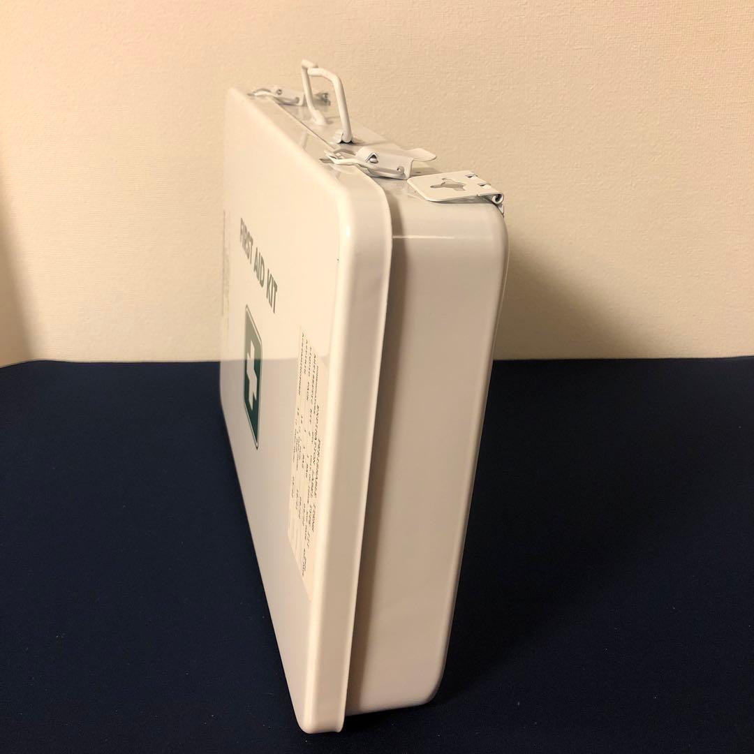 激レア 米軍実物 大型ファーストエイドポーチ 救急セット入れ キャンプ・車載に