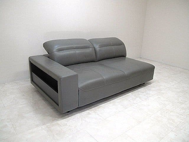 ボーコンセプト「ハンプトン」 片アーム本革ソファ　 3人掛けソファ 約105万