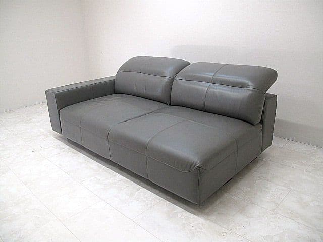 ボーコンセプト「ハンプトン」 片アーム本革ソファ　 3人掛けソファ 約105万