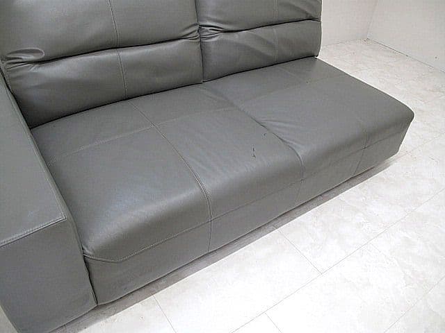 ボーコンセプト「ハンプトン」 片アーム本革ソファ　 3人掛けソファ 約105万