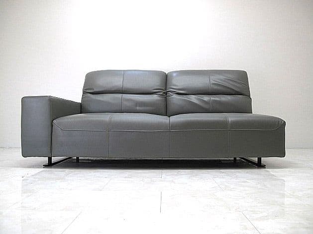 ボーコンセプト「ハンプトン」 片アーム本革ソファ　 3人掛けソファ 約105万