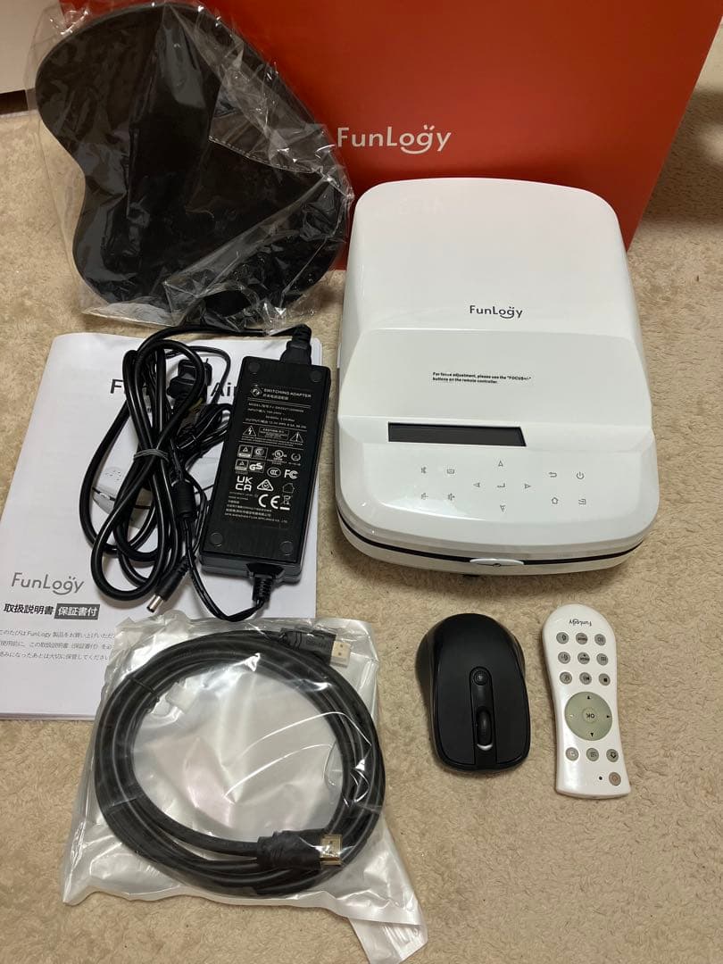 【美品】FunLogy Air ファンロジー・エアー /超短焦点プロジェクター