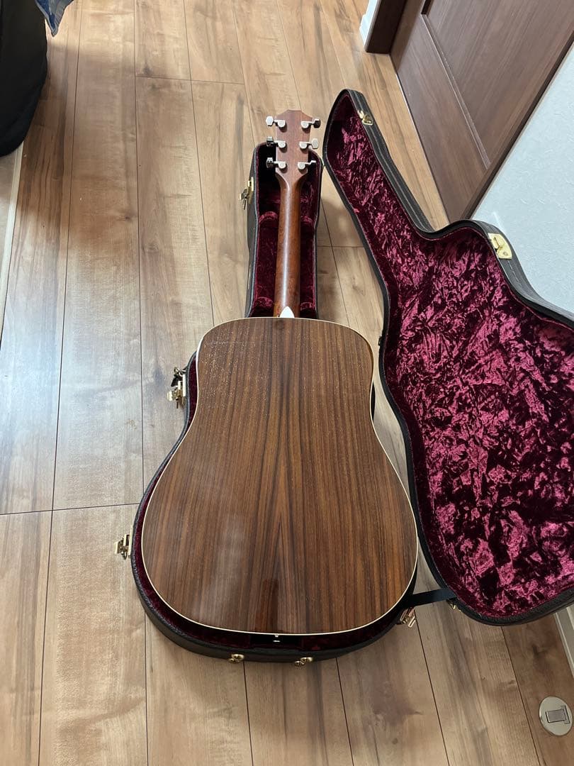 Taylor 210DLX 2015年製 ハードケース付