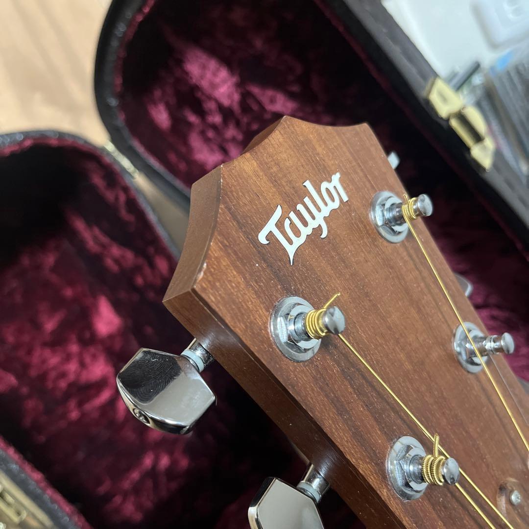 Taylor 210DLX 2015年製 ハードケース付