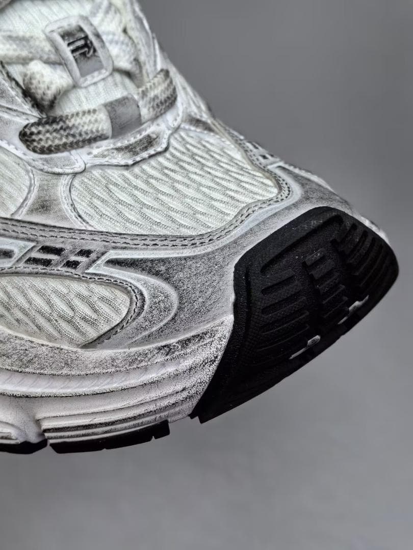 bàlénciagàスニーカー 42