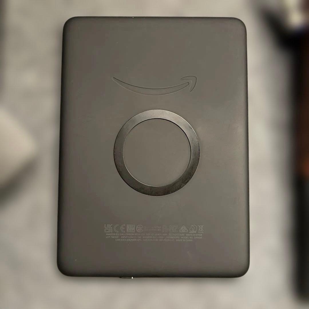 Kindle Paperwhite 第12世代 16GB バンド付き