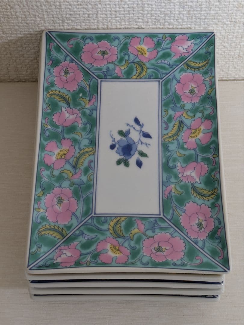 有田焼　林斉窯　長角皿揃　銘々皿　古伊万里風絵変わり　5枚セット　未使用品