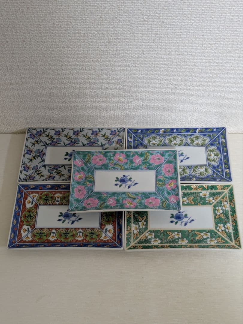 有田焼　林斉窯　長角皿揃　銘々皿　古伊万里風絵変わり　5枚セット　未使用品