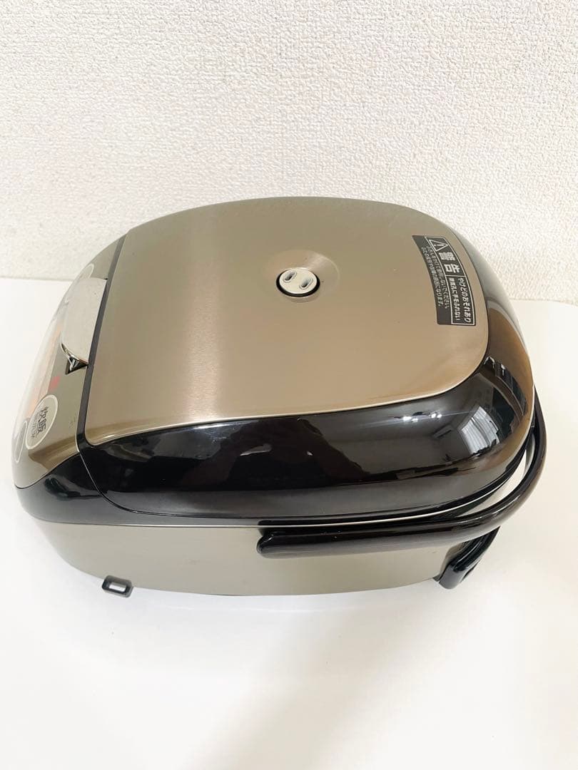 【美品】TIGER タイガー 土鍋IH炊飯ジャー 炊飯器 JKM-G550
